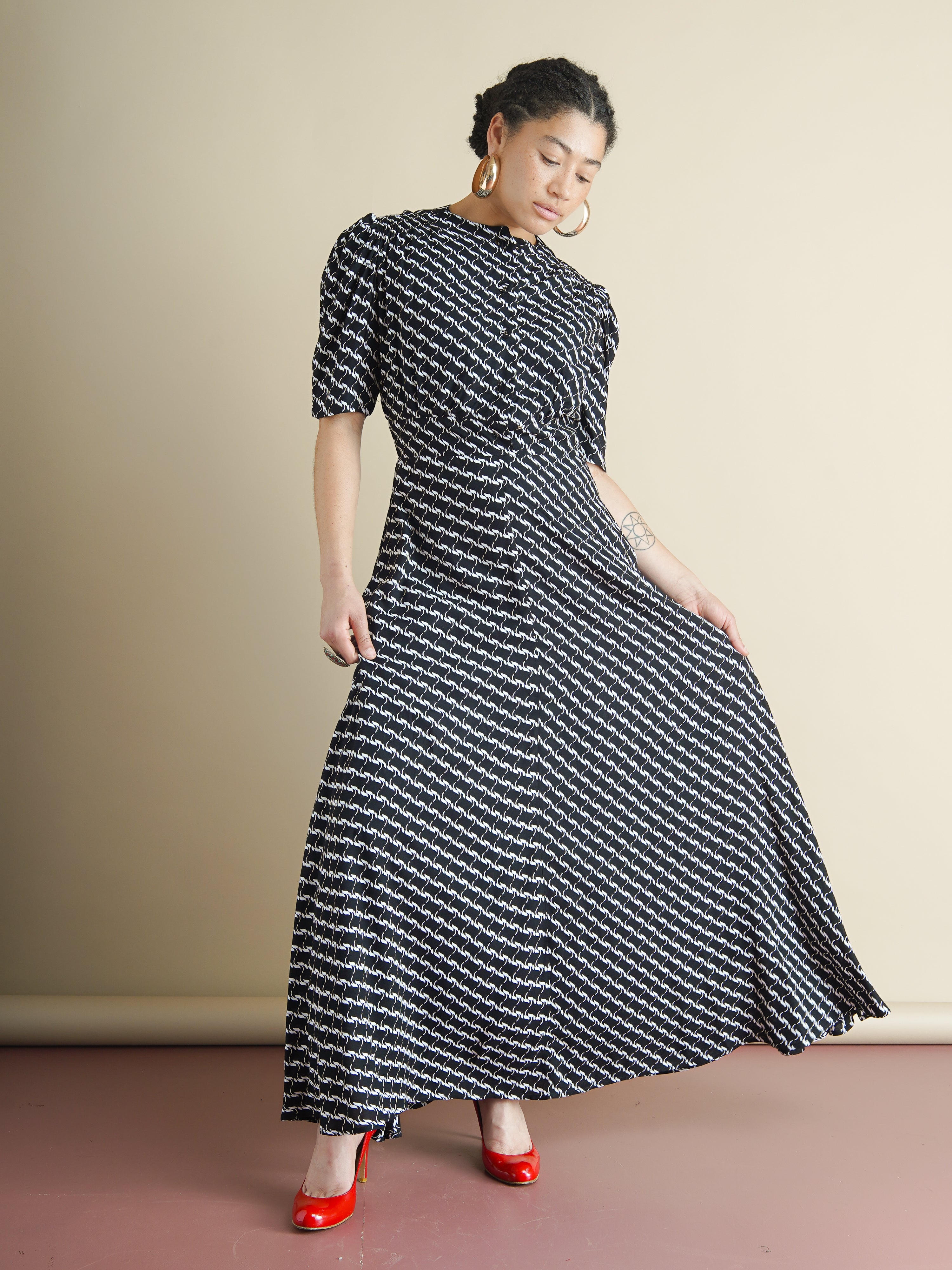 The Memory Dress - Black & White Abstract Print in Viscose